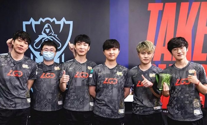 內維斯轉會 內維斯轉會