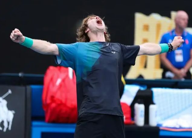 雄鹿夺冠后 雄鹿夺冠后